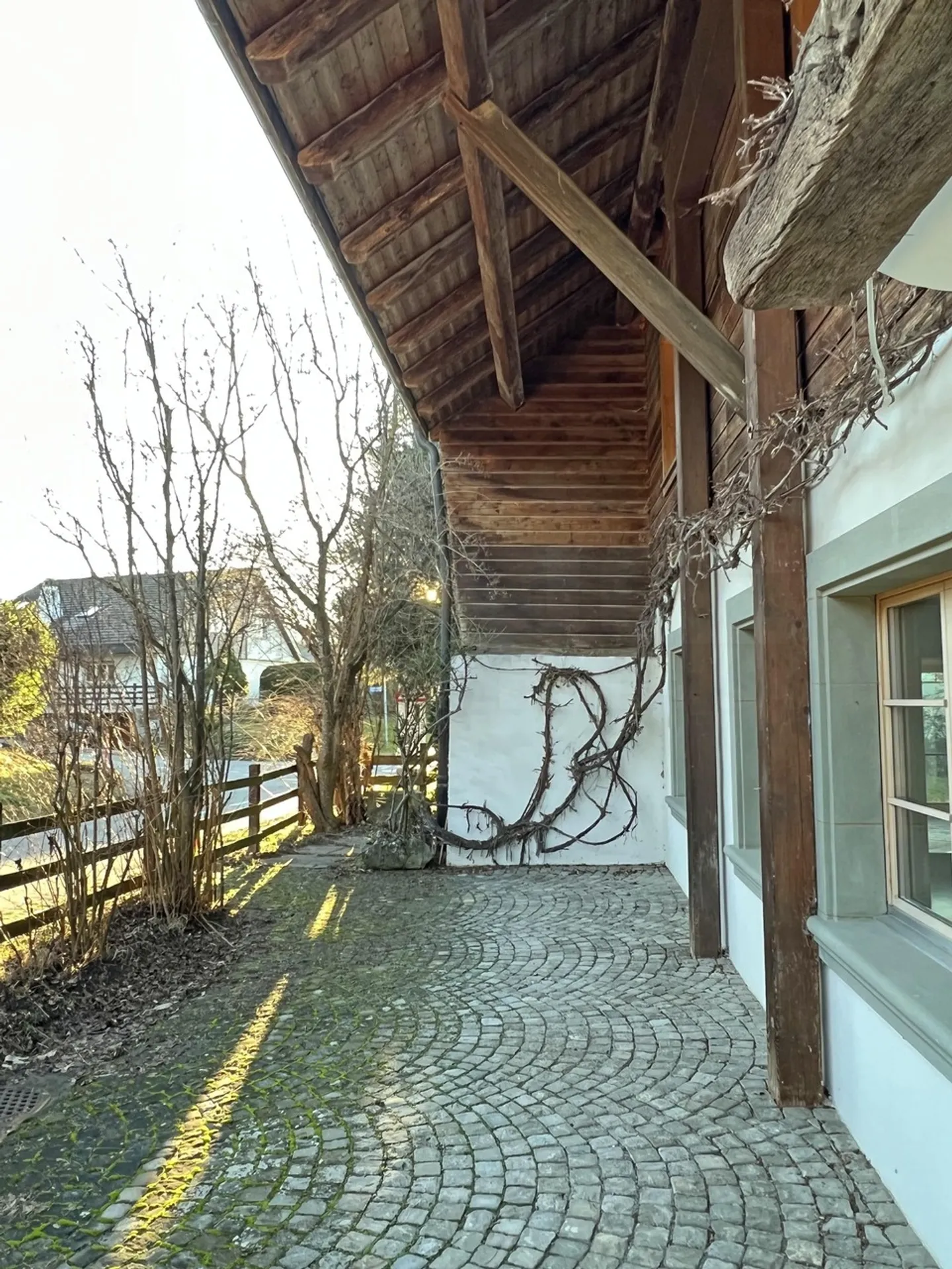 Renovated farm consisting of 2 apartments in the heart of Rossens - Photo 15 of 16