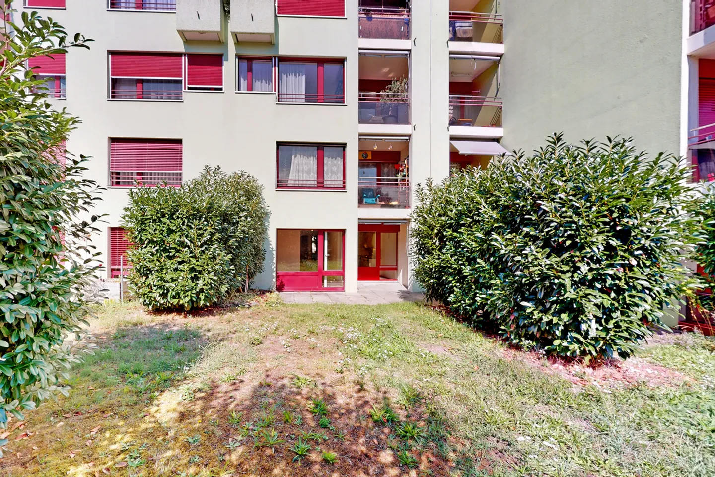3-room apartment on the ground floor - Photo 4 of 12