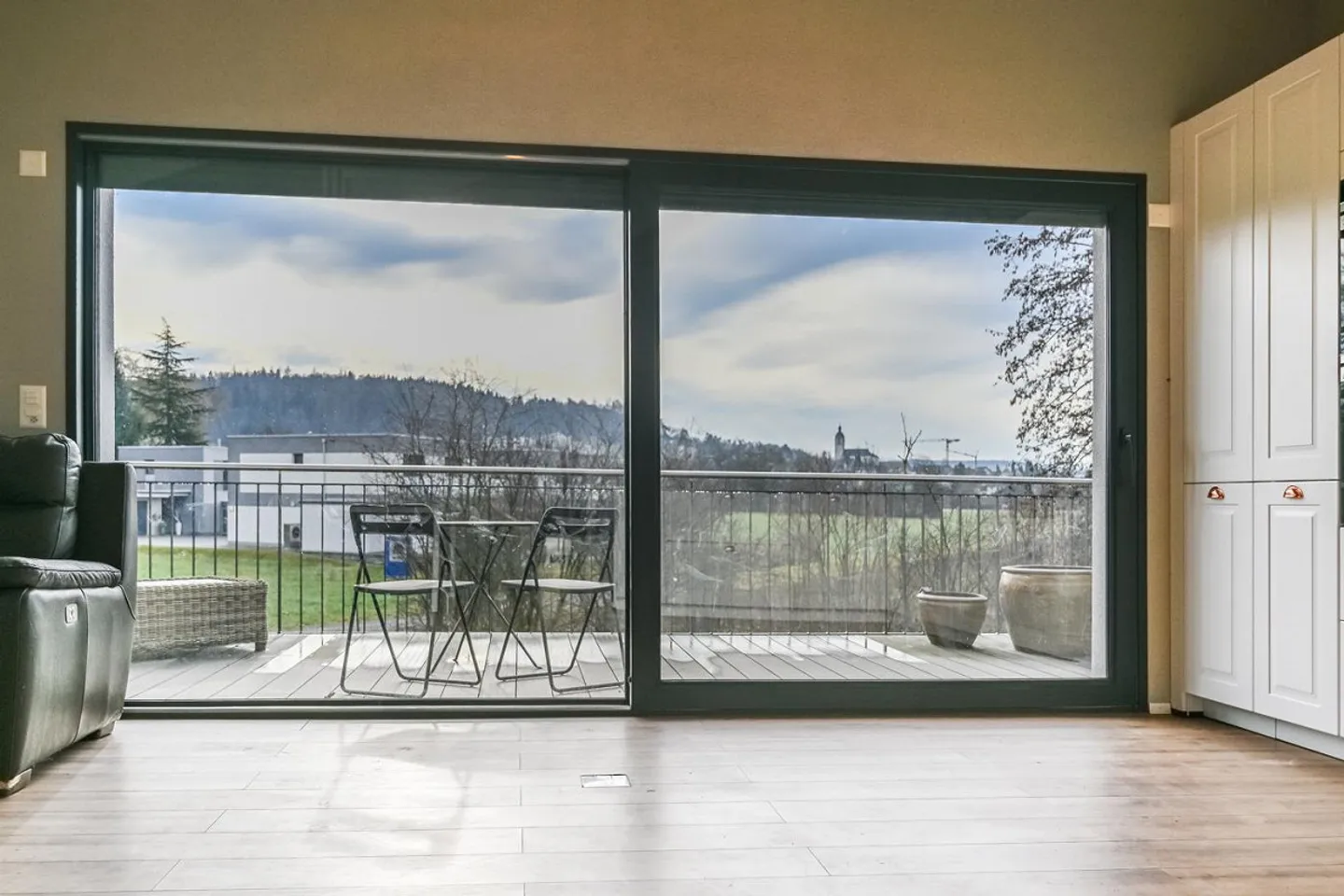 INSTALLATION ÉQUESTRE EN ZONE INDUSTRIELLE AVEC UN GRAND POTENTIEL - Photo 31 sur 42