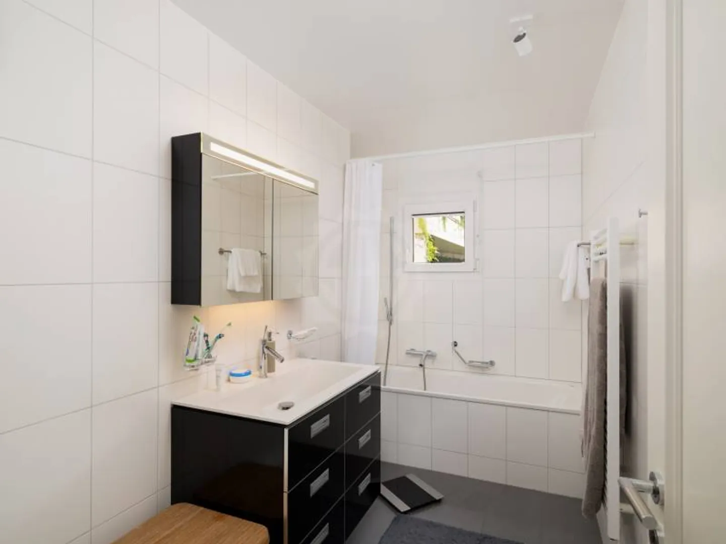 Schöne Wohnung - Mont-sur-Rolle - Foto 8 von 9