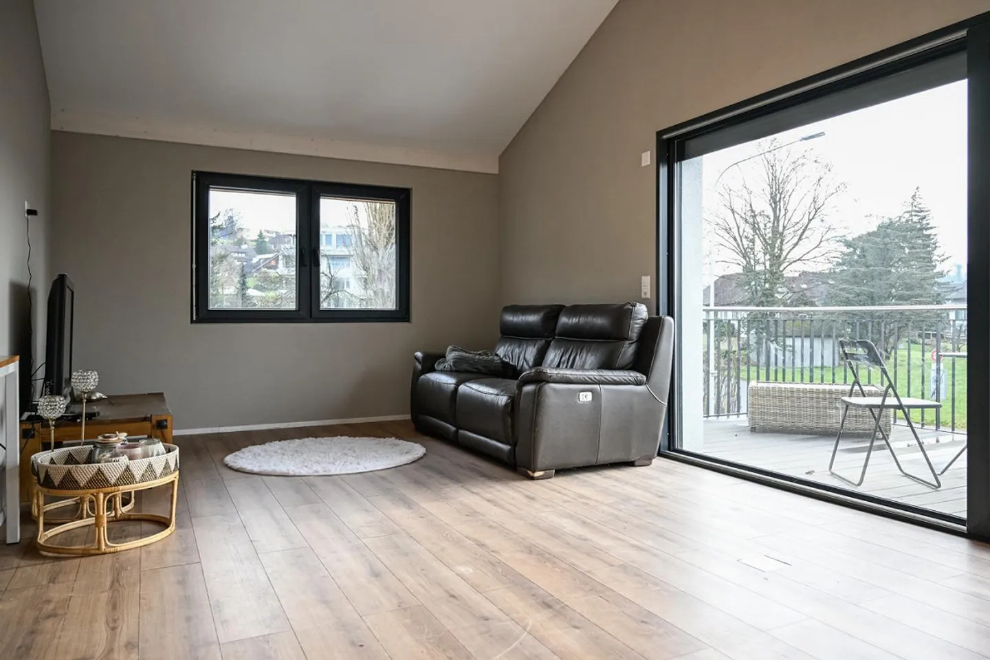 INSTALLATION ÉQUESTRE EN ZONE INDUSTRIELLE AVEC UN GRAND POTENTIEL - Photo 33 sur 42