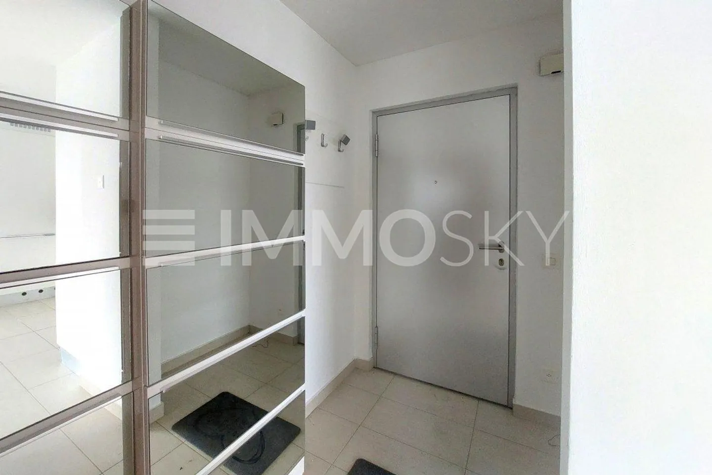 Space and tranquility for your new home with private garden - Photo 4 of 5