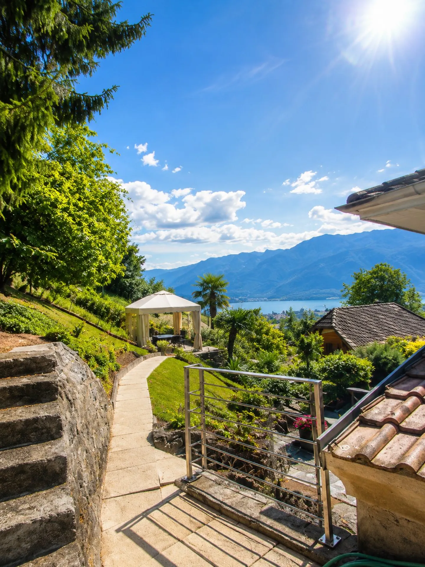 Charming Villa with Lake View - Photo 4 of 9