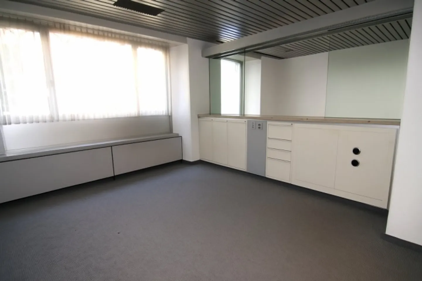 Spazio ufficio centrale vicino alla stazione di Zurigo-Enge - Foto 7 di 10
