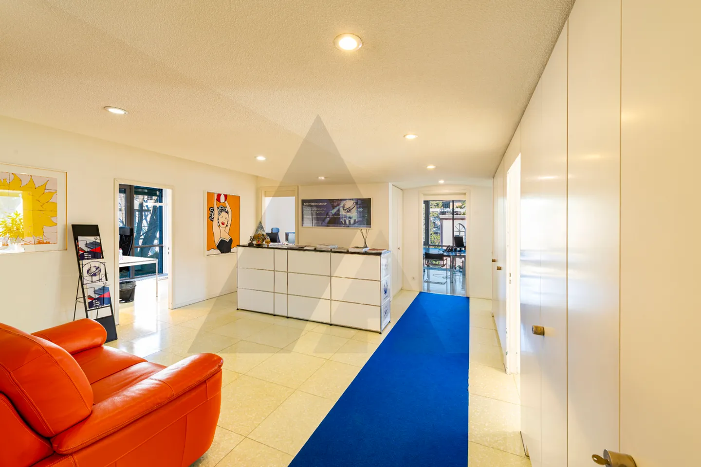 FOUR SPACIOUS OFFICES ON TWO FLOORS WITH PARKING SPACES - Photo 5 of 15