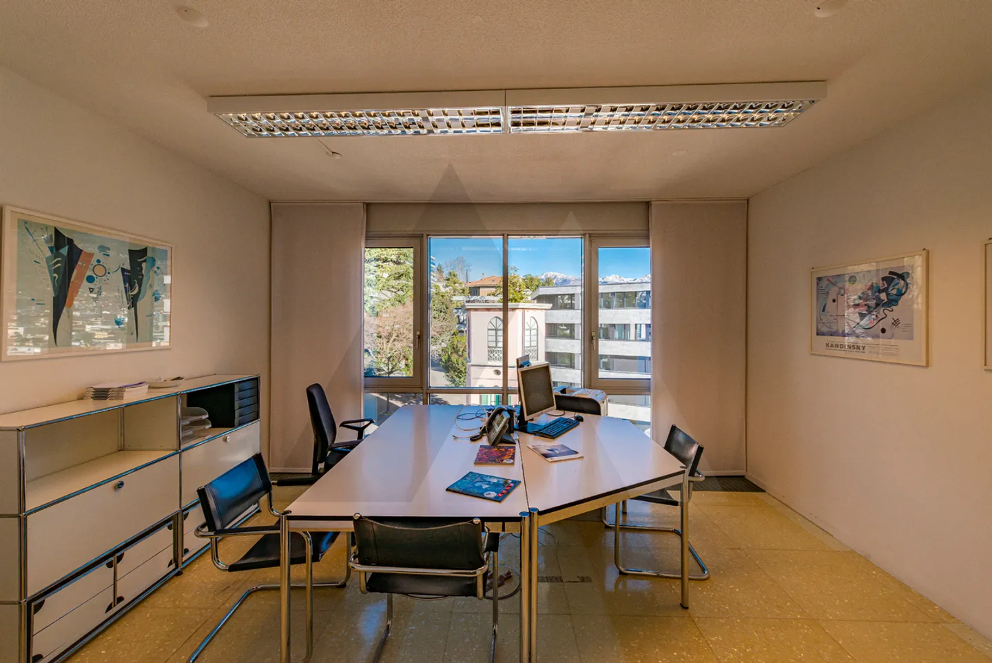 FOUR SPACIOUS OFFICES ON TWO FLOORS WITH PARKING SPACES - Photo 10 of 15
