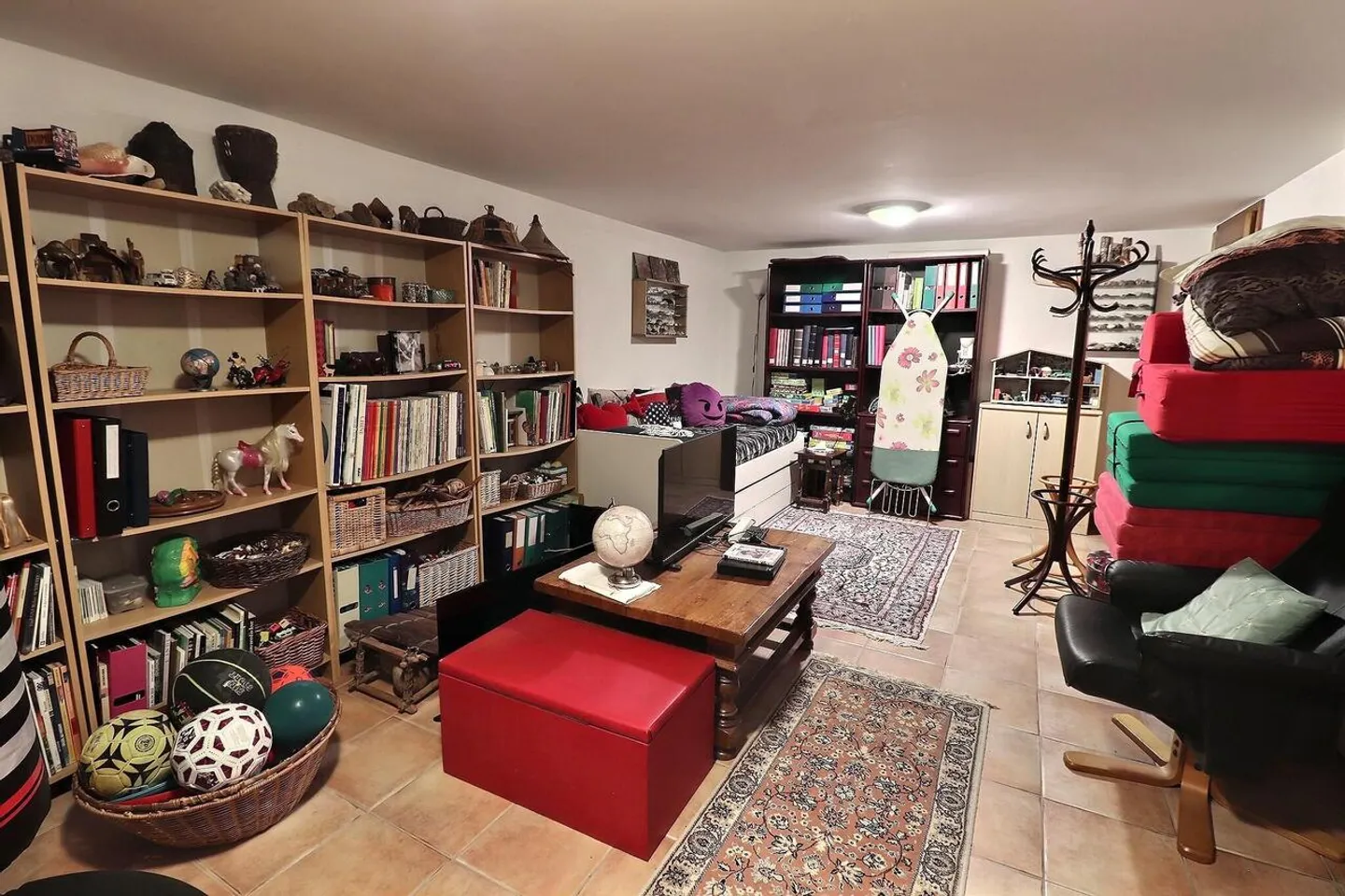 Schönes Haus in besetztem Leibrentenvertrag ohne Miete in ruhiger Lage mit großem Garten - Foto 13 von 15