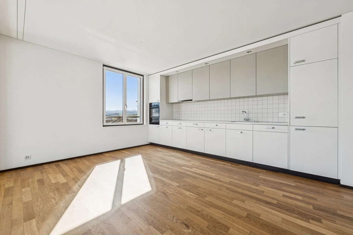 Attractive, bright apartment in the center of Ruswil with beautiful views - Photo 6 of 13