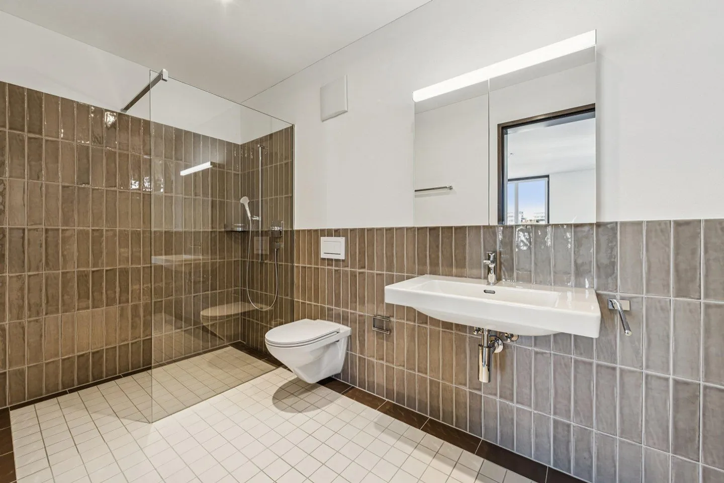 Attractive, bright apartment in the center of Ruswil with beautiful views - Photo 8 of 13