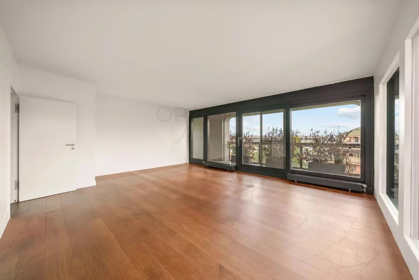 9-Zimmer-Wohnung - Foto 3 von 10