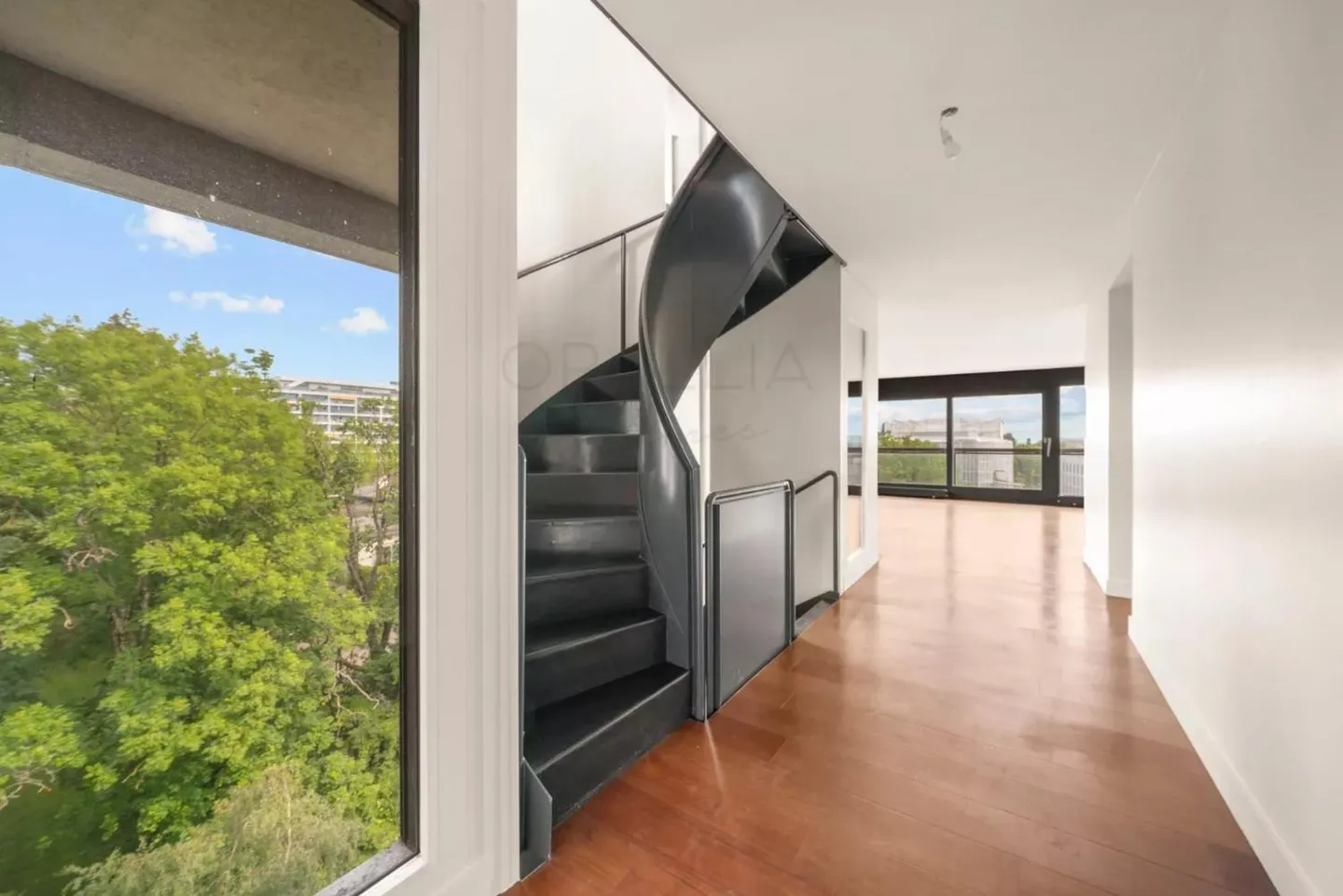 9-Zimmer-Wohnung - Foto 9 von 10