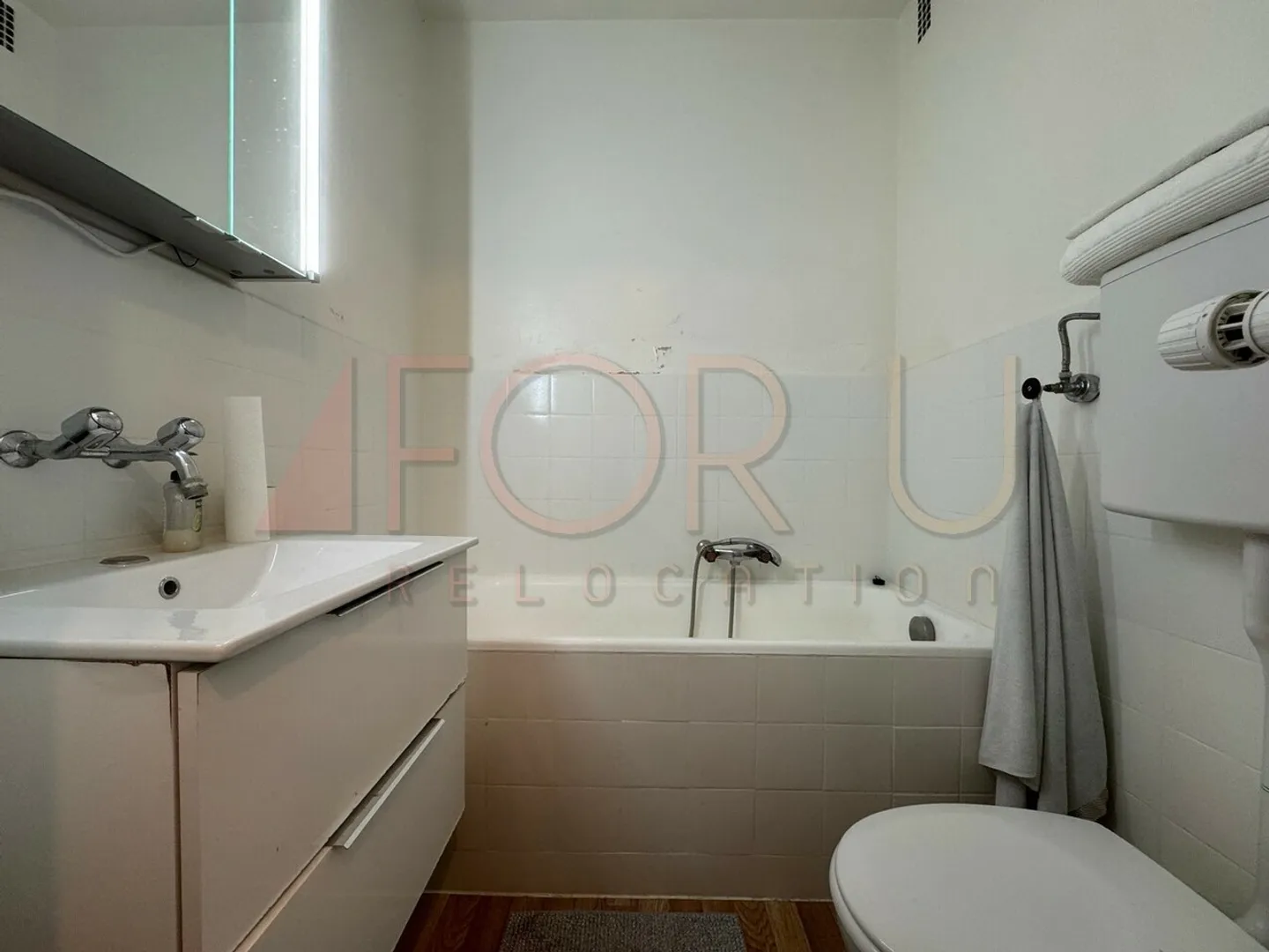 Charming 2-room apartment fully furnished with balcony in Carouge - Photo 7 of 7