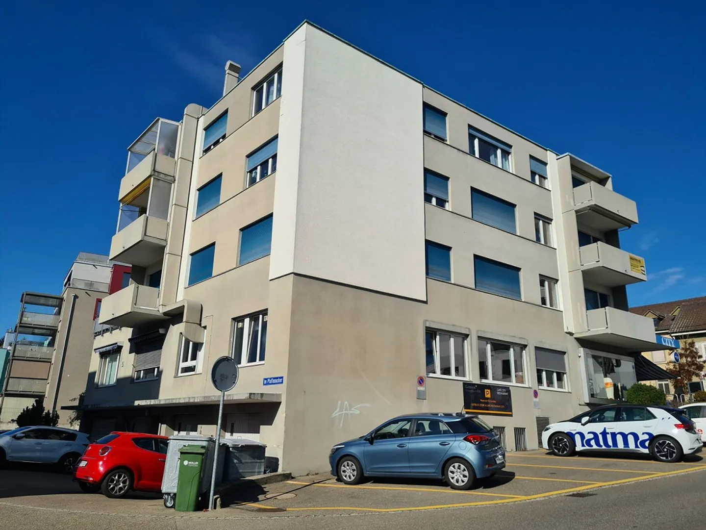 Spazio commerciale moderno in una posizione centrale - Foto 1 di 10