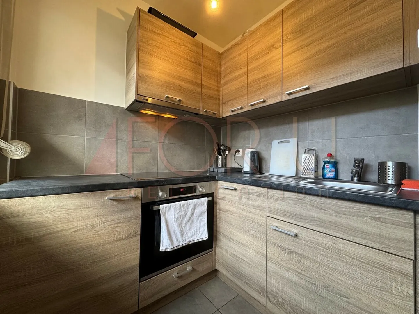 Charming 2-room apartment fully furnished with balcony in Carouge - Photo 5 of 7