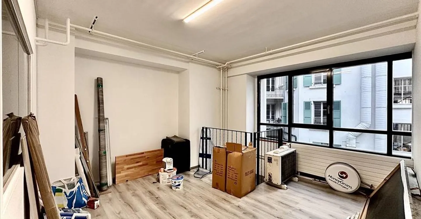 Magasin à louer - Photo 2 sur 4