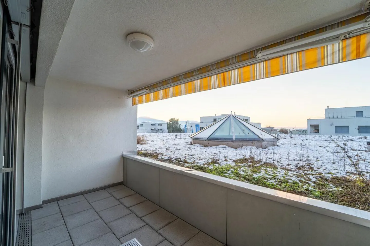 Grosszügige 4.5-Zimmer-Wohnung mit modernem Wohnkomfort - Foto 10 von 11