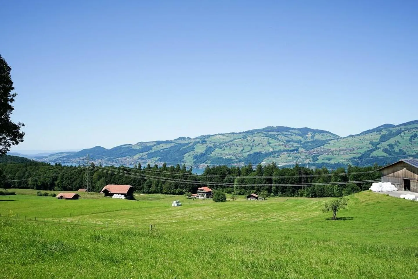 Charmantes Studio mit Seeblick - Foto 7 von 8