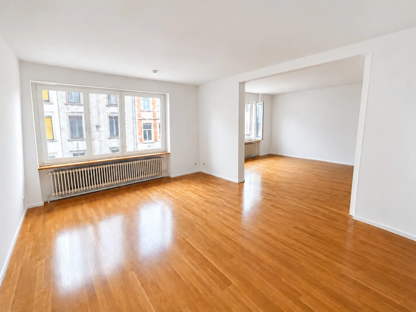 Grosszügige 5-Zimmer-Wohnung an zentraler Lage in Zürich - Foto 4 di 12