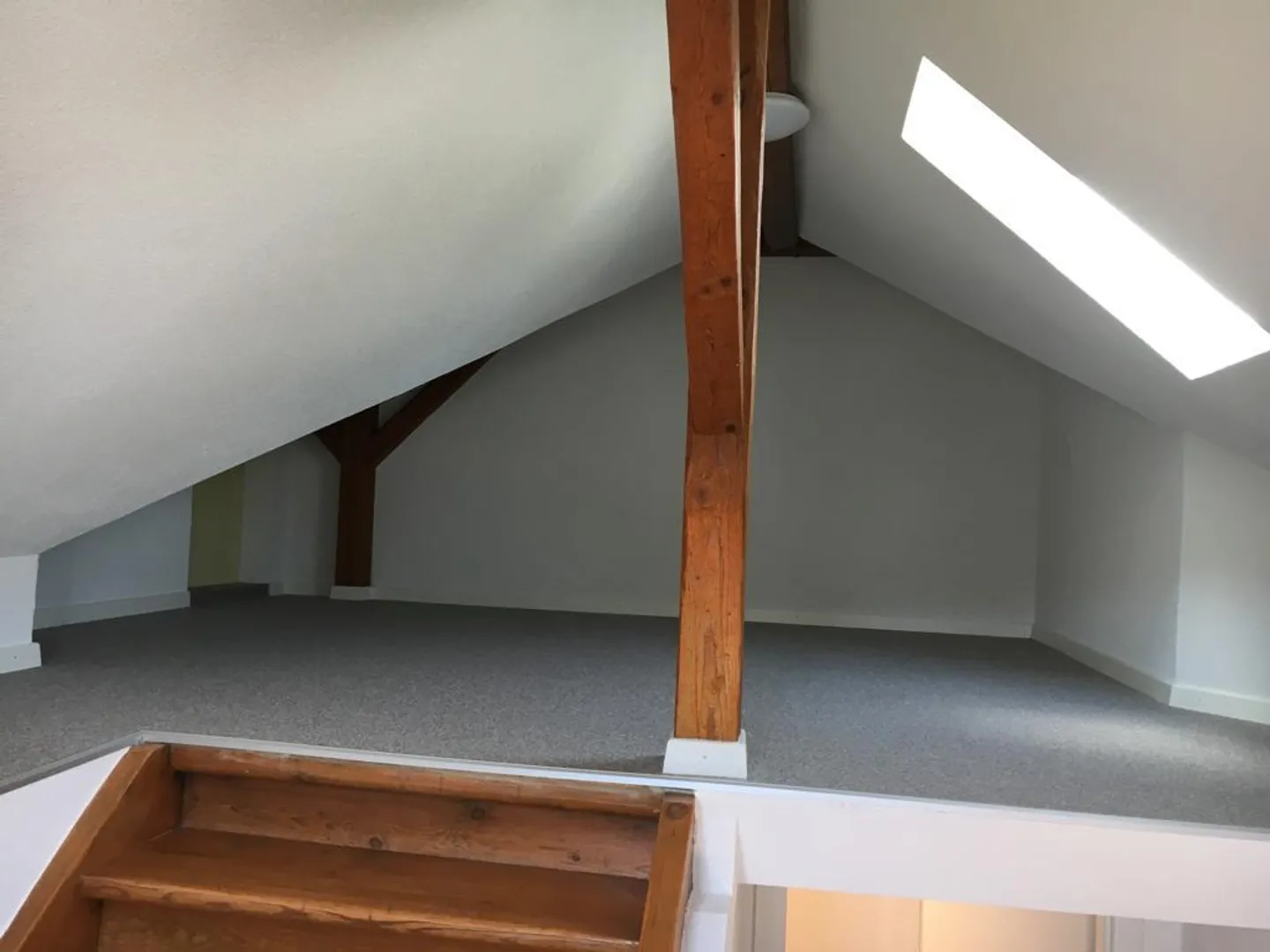 4-room apartment, completely renovated, very central - Photo 15 of 17