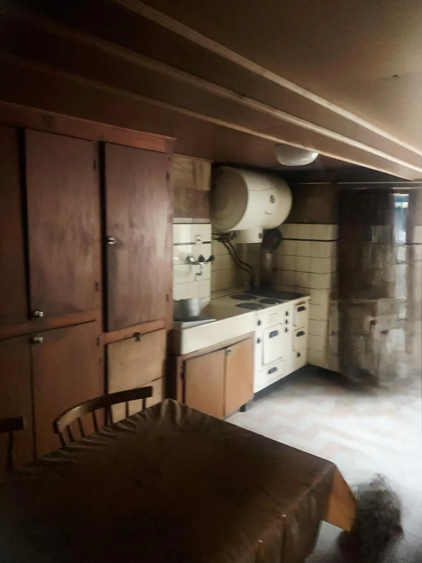 Village house and barn to renovate - Photo 10 of 13