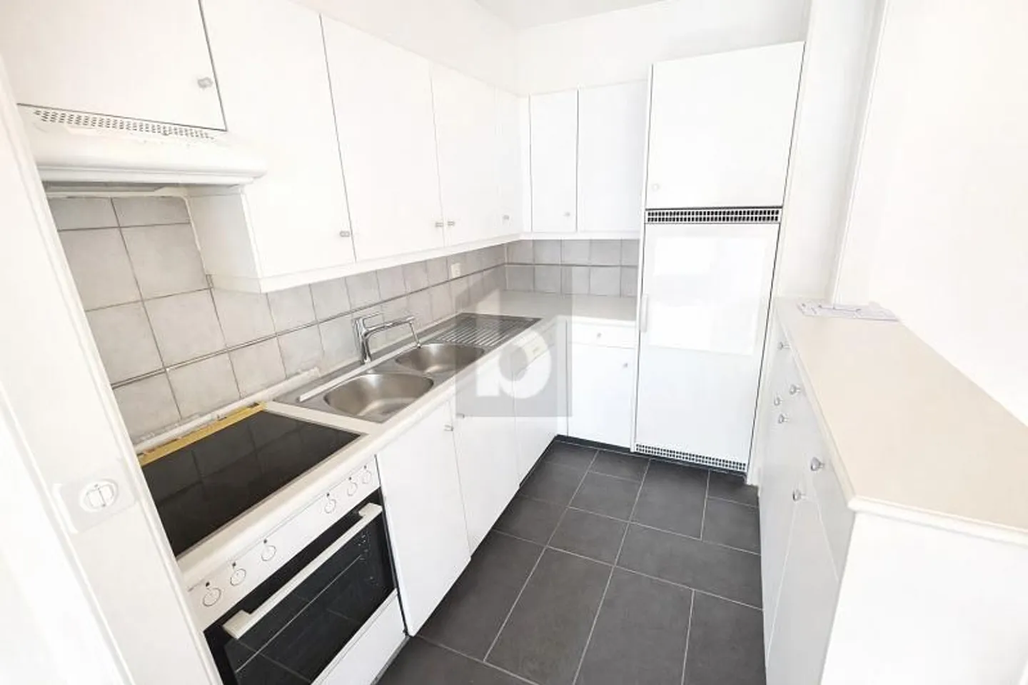 Appartement lumineux avec vue sur le lac - Photo 3 sur 6