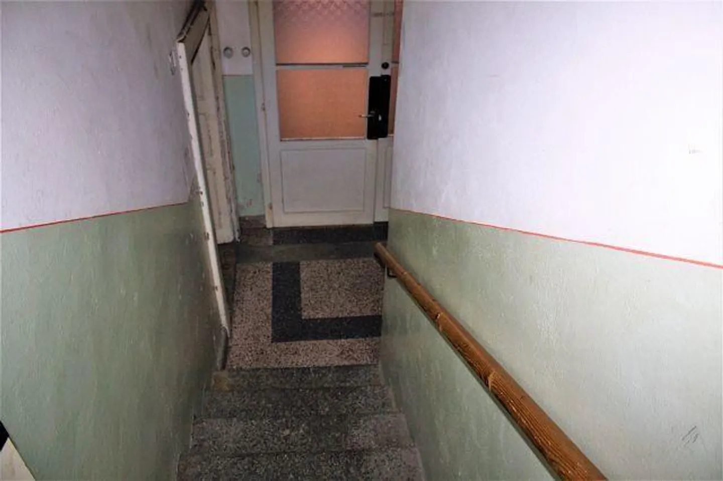 Casa plurifamiliare di 3 app.a reddito con terrazzi e garage / 3-Fa... - Foto 31 di 47
