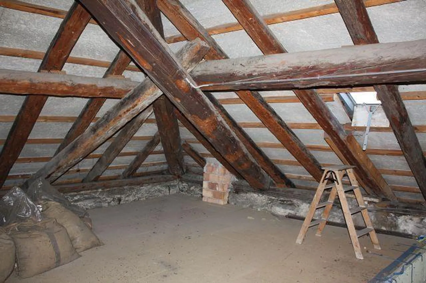 Casa plurifamiliare di 3 app.a reddito con terrazzi e garage / 3-Fa... - Foto 32 di 47