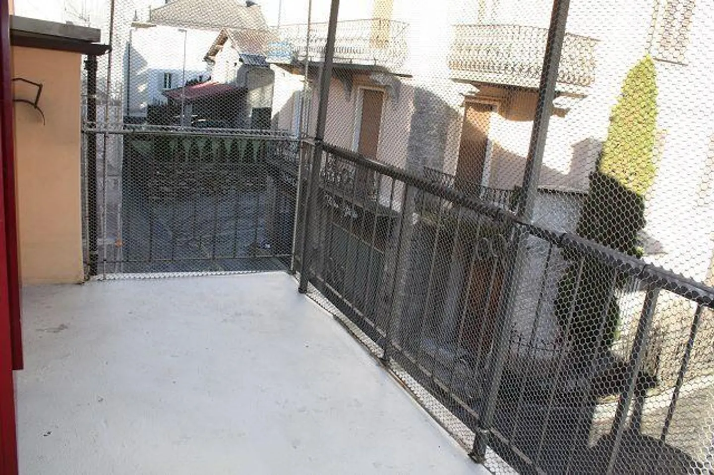 Casa plurifamiliare di 3 app.a reddito con terrazzi e garage / 3-Fa... - Foto 35 di 47
