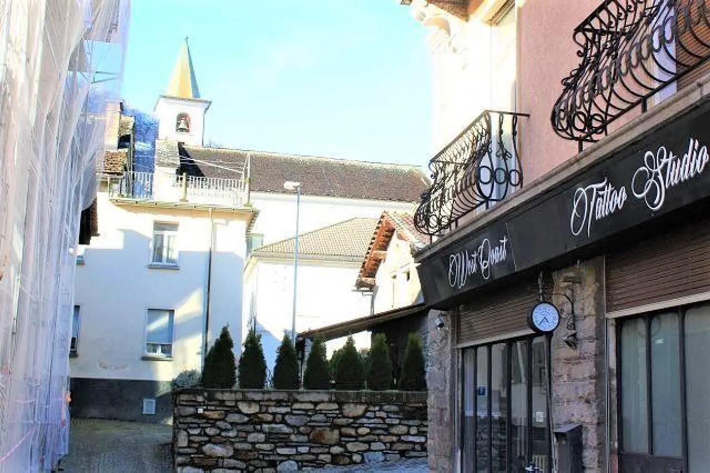 Casa plurifamiliare di 3 app.a reddito con terrazzi e garage / 3-Fa... - Foto 44 di 47