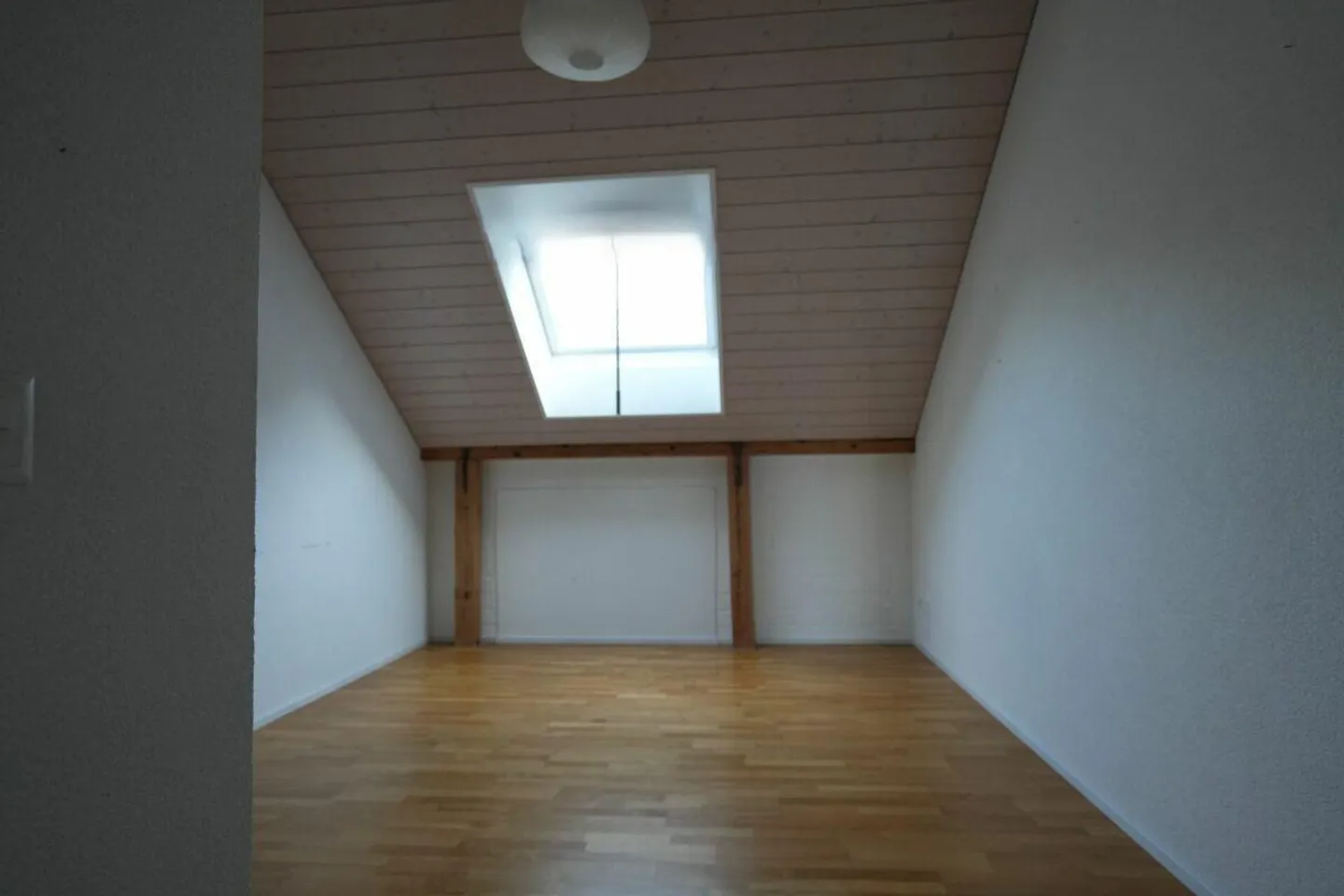 Charmante 3.5 Zimmer Wohnung - Foto 4 von 11