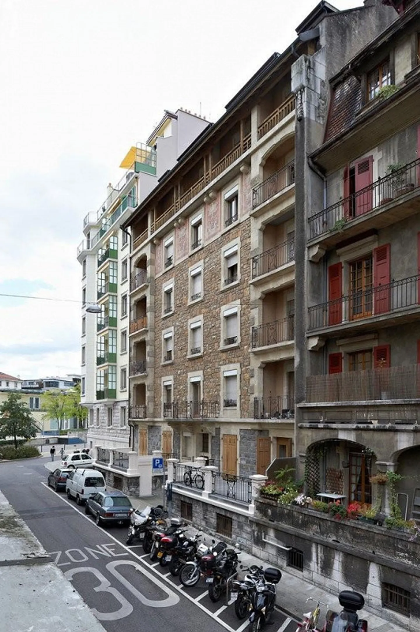 Rent without deposit - Furnished rooms in the Charmilles district - Photo 1 of 8