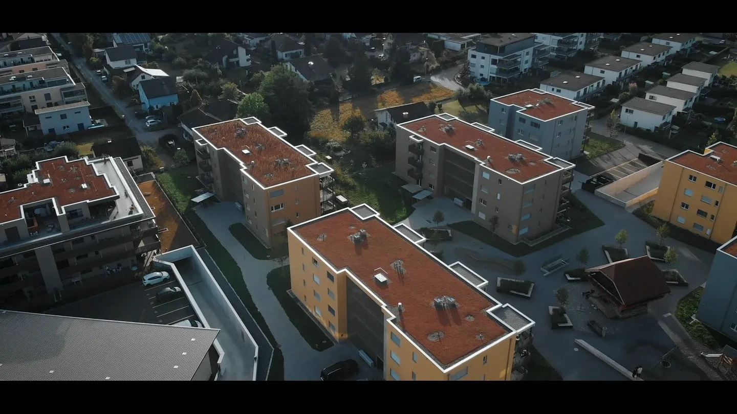 Divers emplacements de stationnement dans le garage souterrain à louer - Photo 2 sur 3