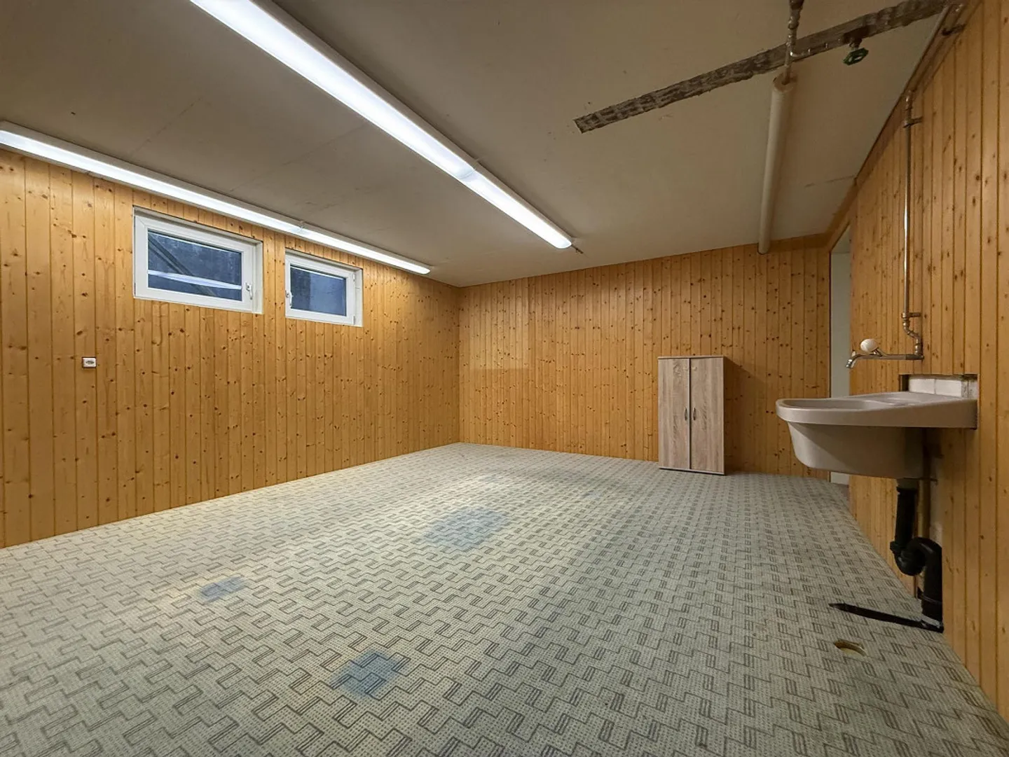 Hobbyraum - viel Platz um sich zu verwirklichen - Foto 2 von 3