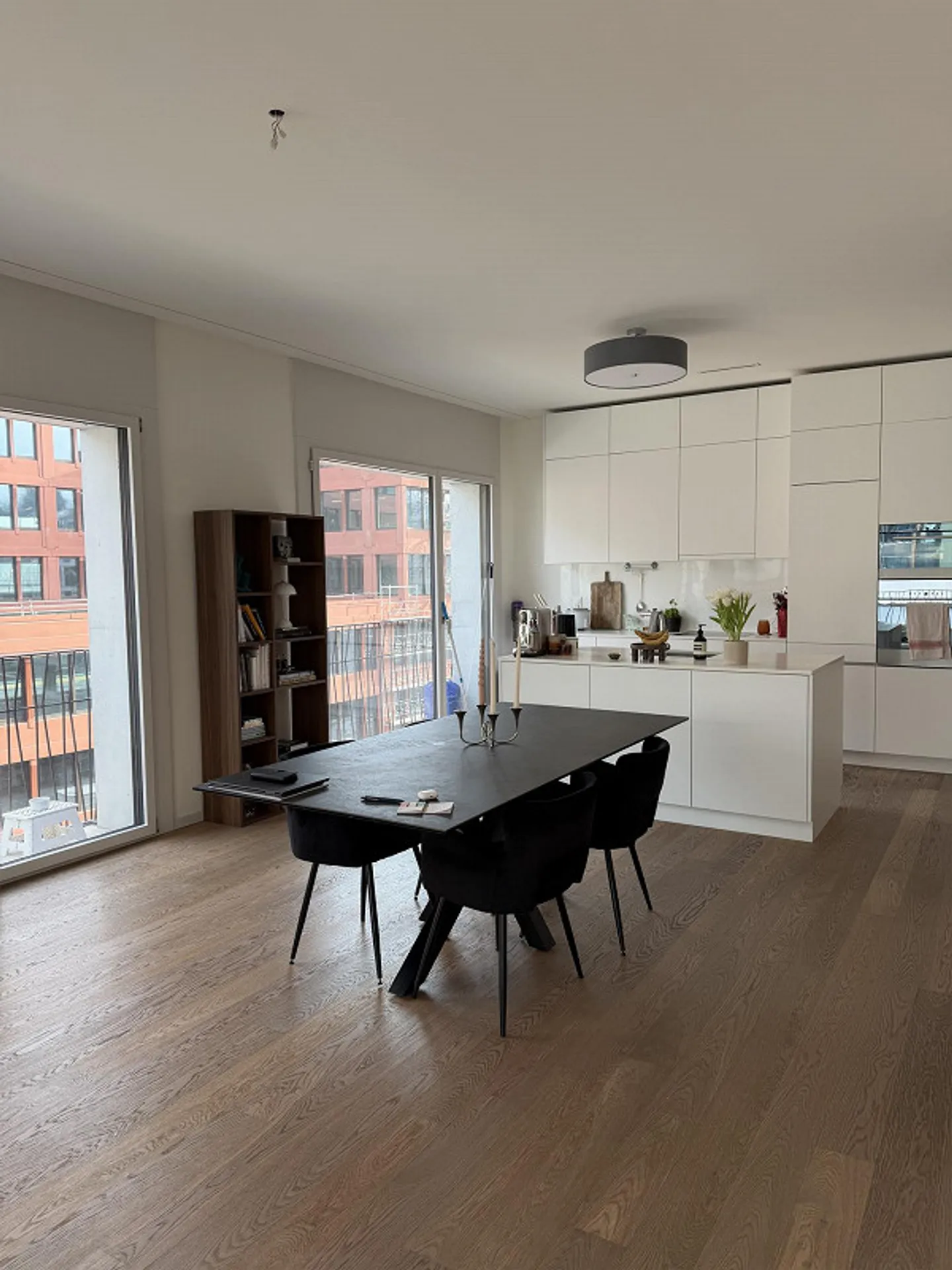 Exclusive 3.5-room penthouse apartment with terrace in Zurich Enge - Photo 5 of 11