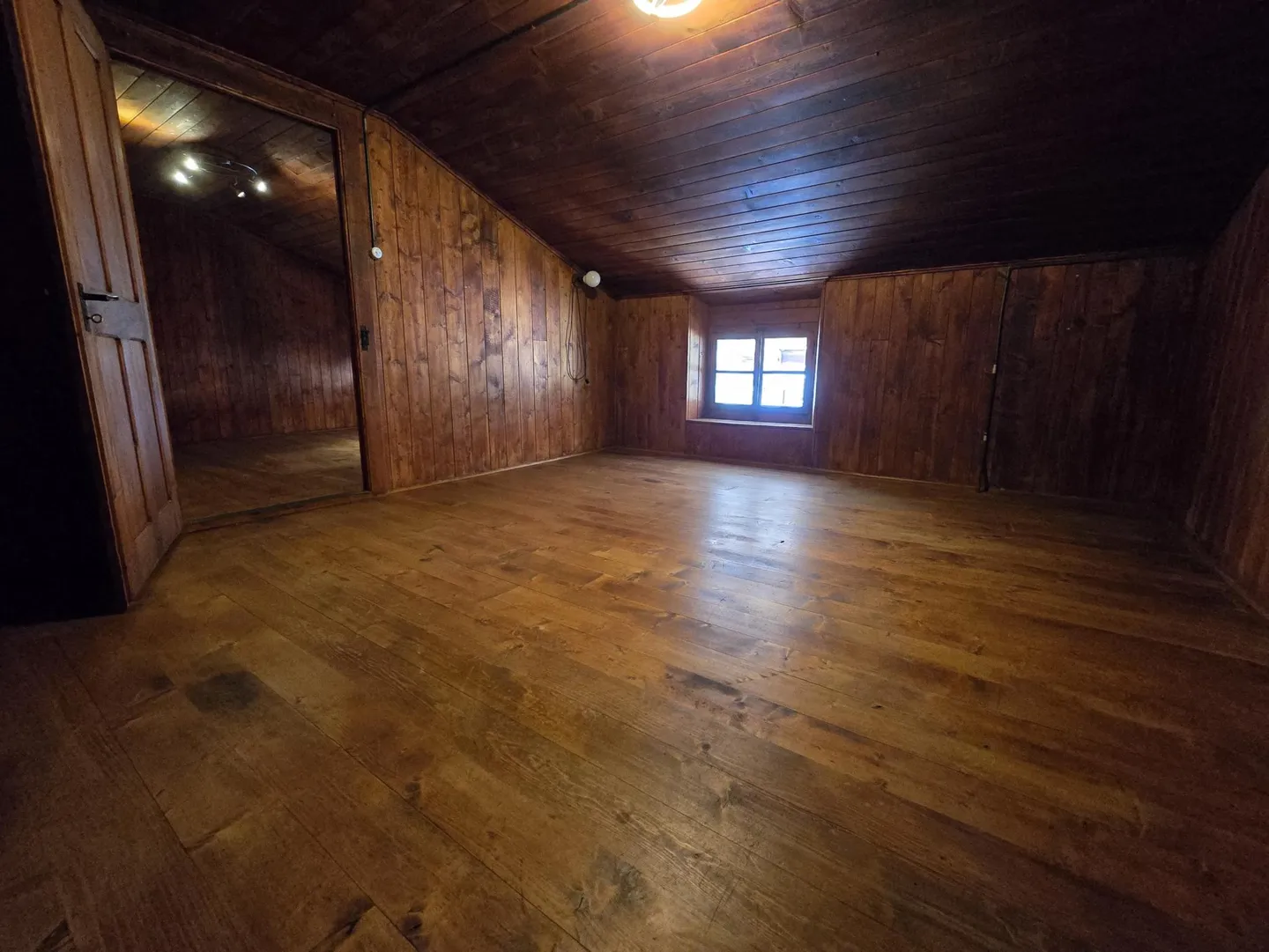 Maison de caractère à rénover - Photo 5 sur 11