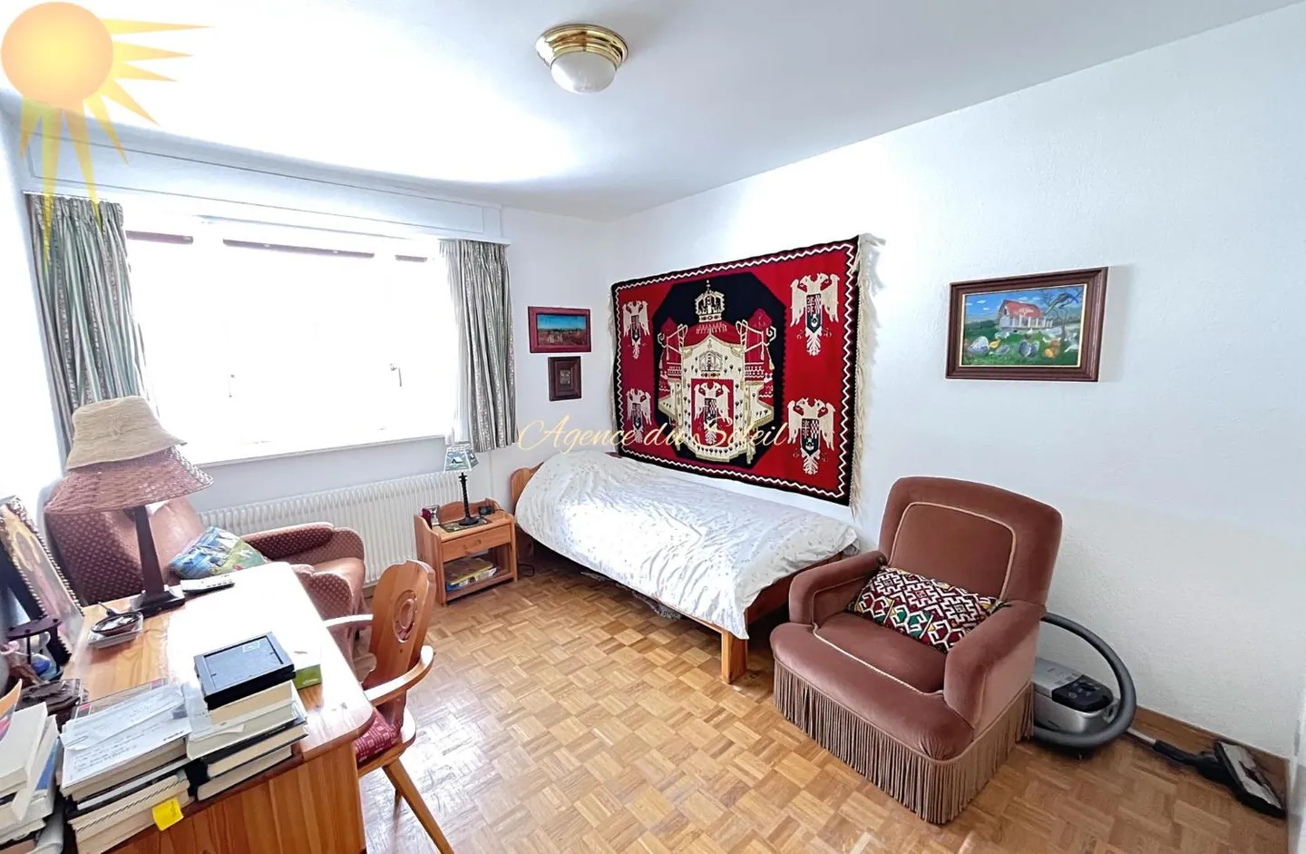 Bright 4.5-room apartment with 2 balconies (north/south) nearby - Photo 7 of 10