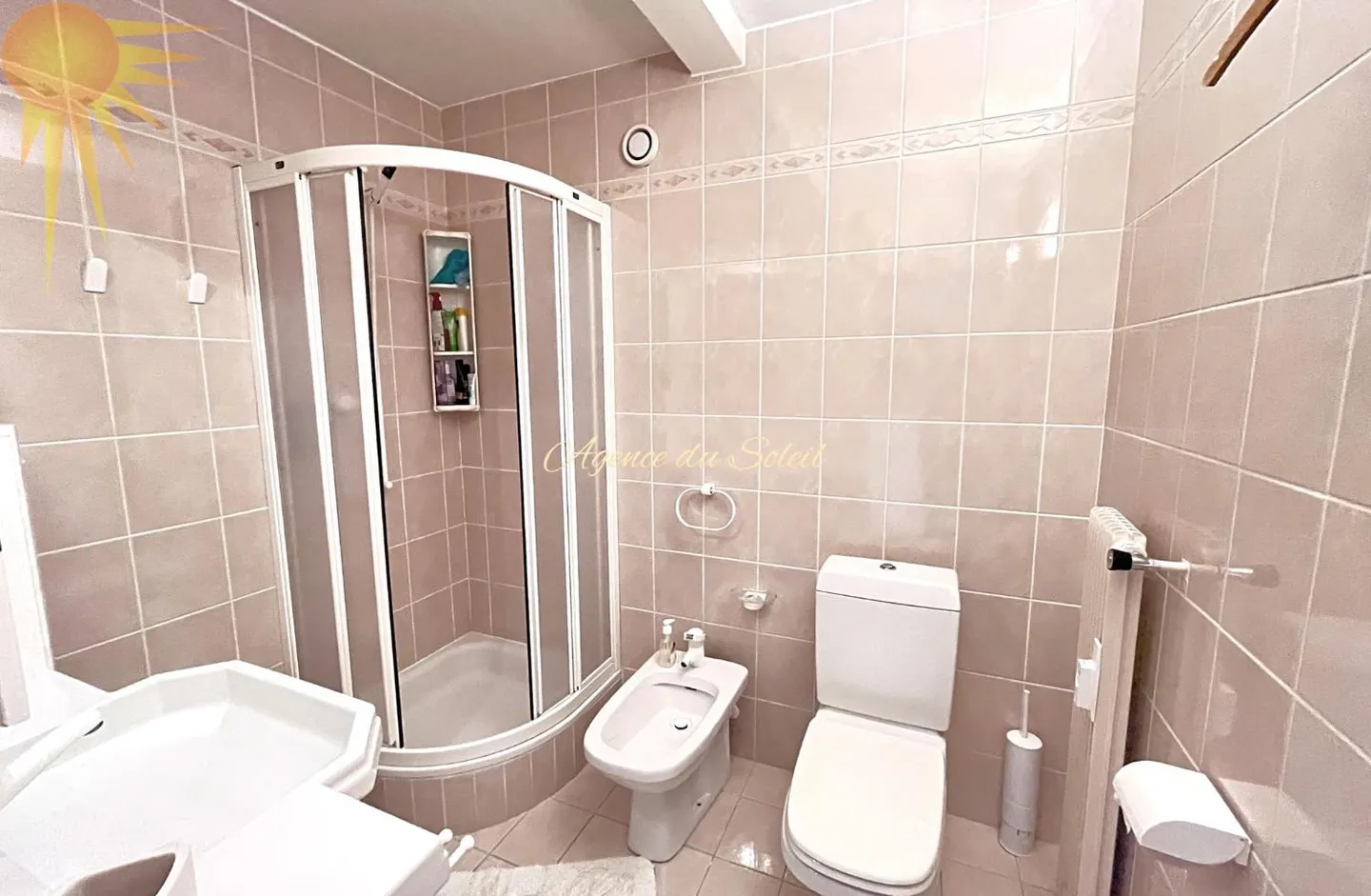 Bright 4.5-room apartment with 2 balconies (north/south) nearby - Photo 10 of 10