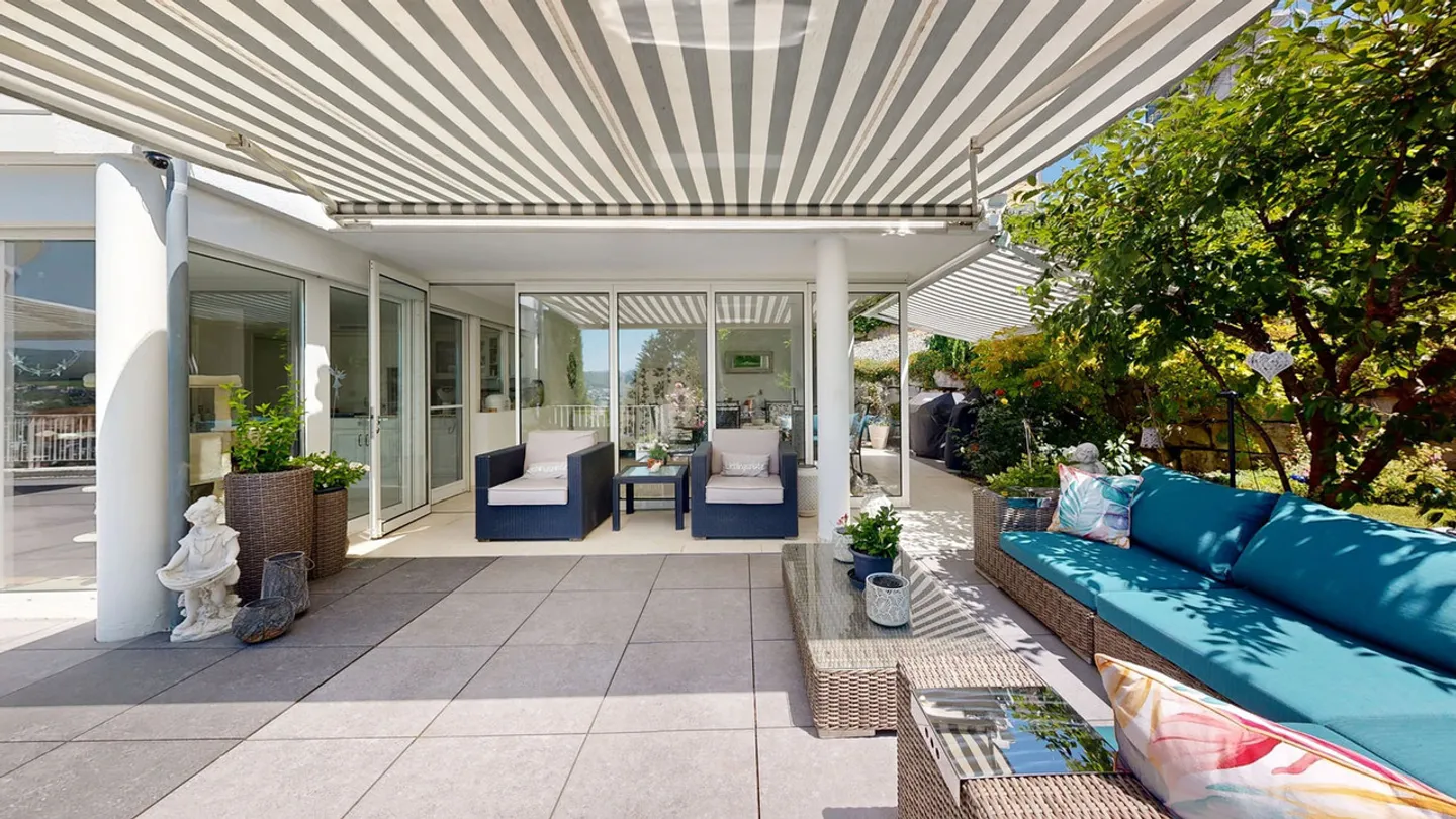 Dreamlike 7.5-room single-family house with double garage and panoramic view - Photo 11 of 39