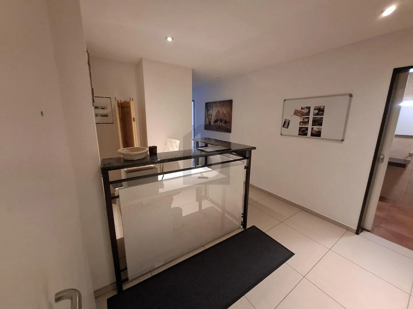 PFLEGE- ODER FITNESS- UND WELLNESSBÜRO - Foto 2 von 6