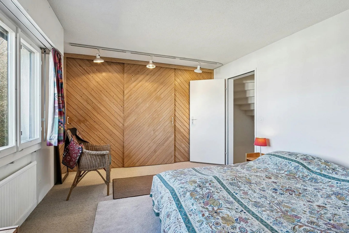 Cozy 5.5-room terraced house with fireplace and view - Photo 5 of 13