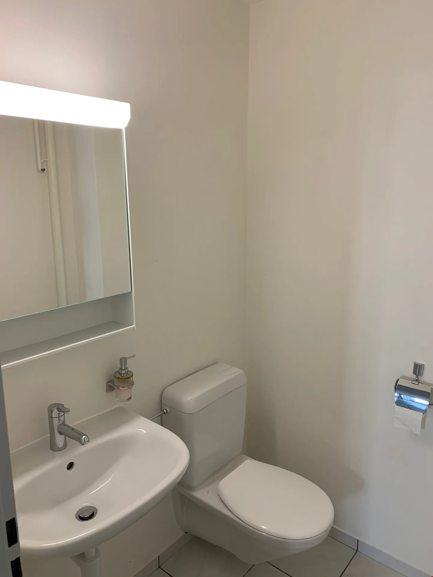 Bright 4-room apartment with balcony in Schwadernau - Photo 10 of 12