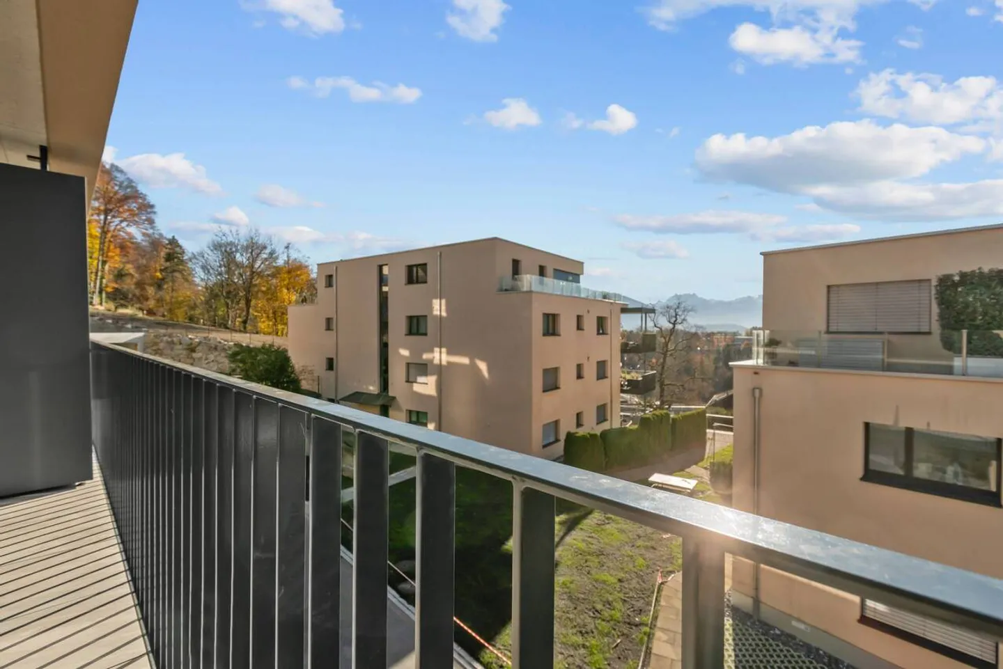 Erstvermietung: Grosse Flächen, wohnen mit viel Raum - Foto 1 von 17