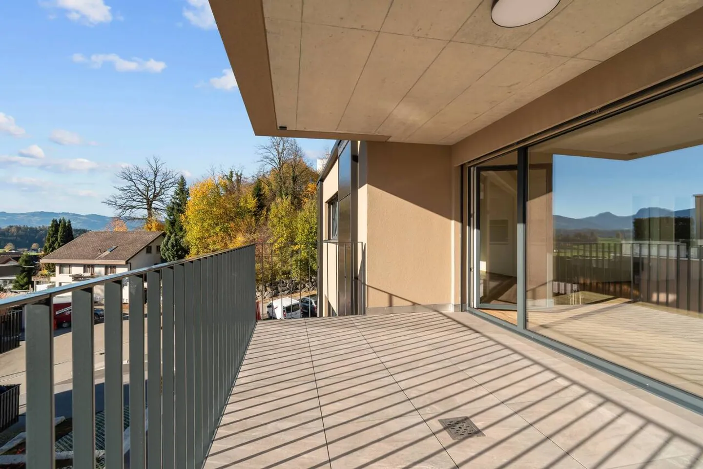 Erstvermietung: Grosse Flächen, wohnen mit viel Raum - Foto 3 von 17