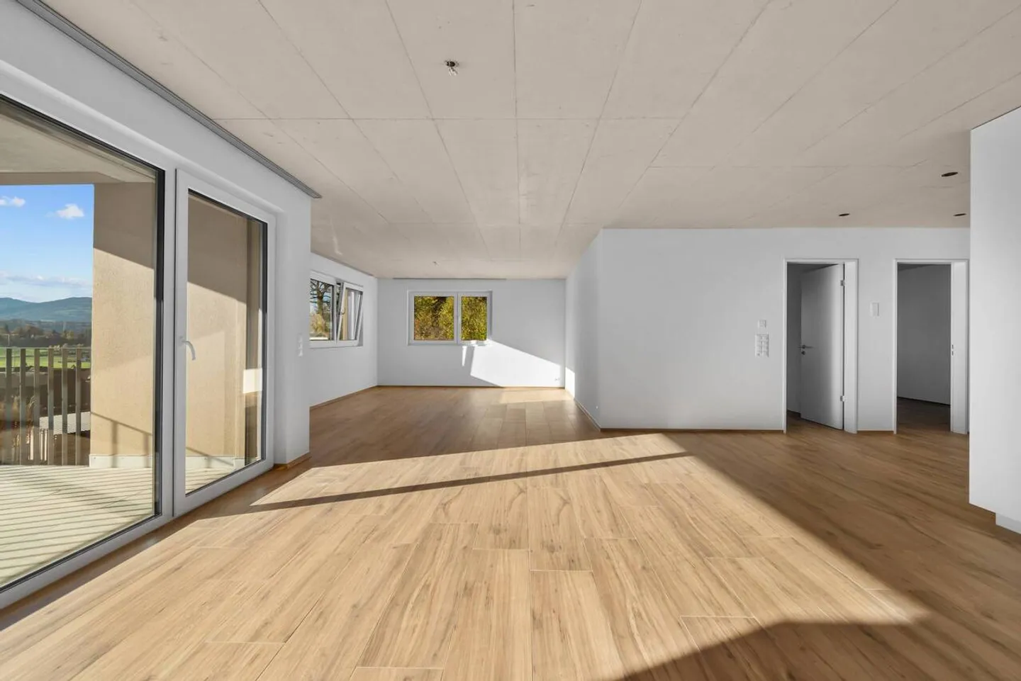 Erstvermietung: Grosse Flächen, wohnen mit viel Raum - Foto 9 von 17