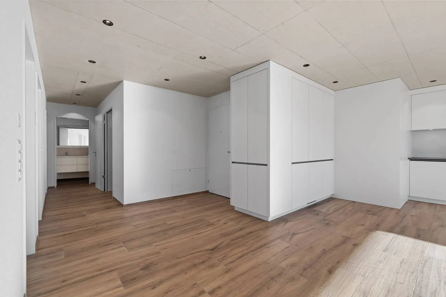 Erstvermietung: Grosse Flächen, wohnen mit viel Raum - Foto 12 von 17