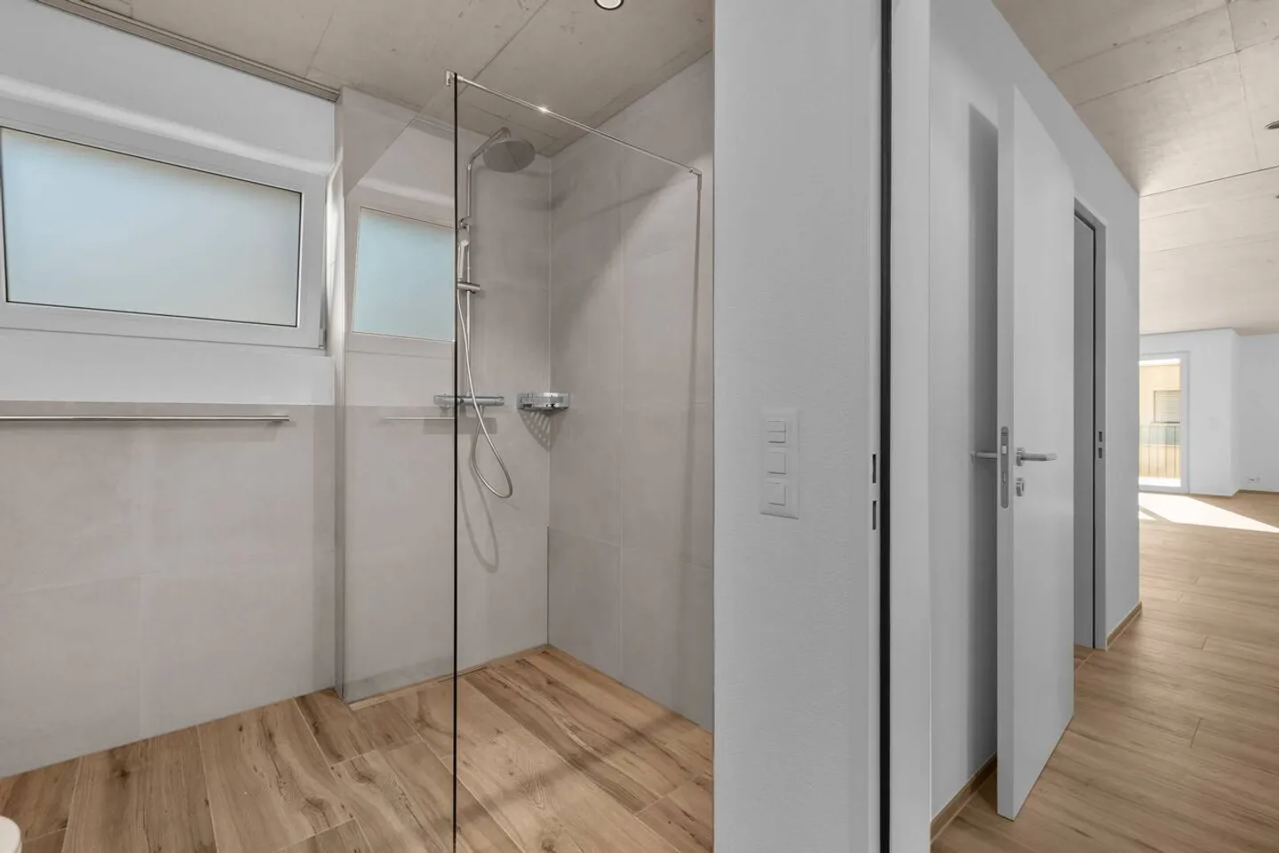 Erstvermietung: Grosse Flächen, wohnen mit viel Raum - Foto 16 von 17