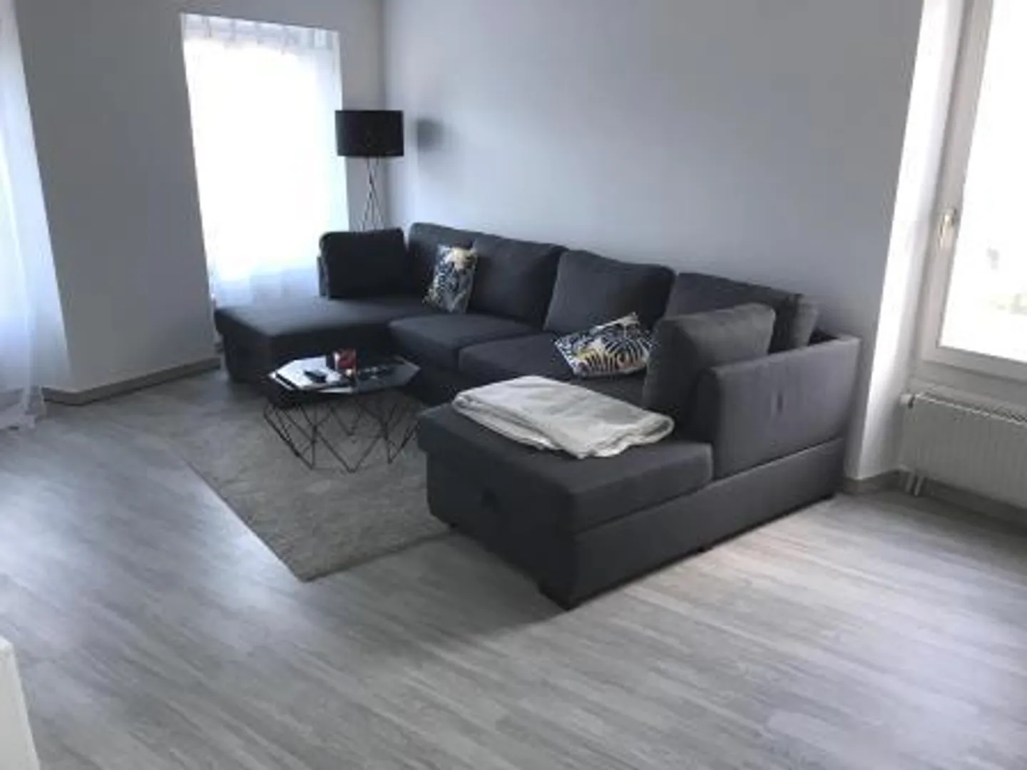 Charmant appartement 4 pièces - Photo 1 sur 5