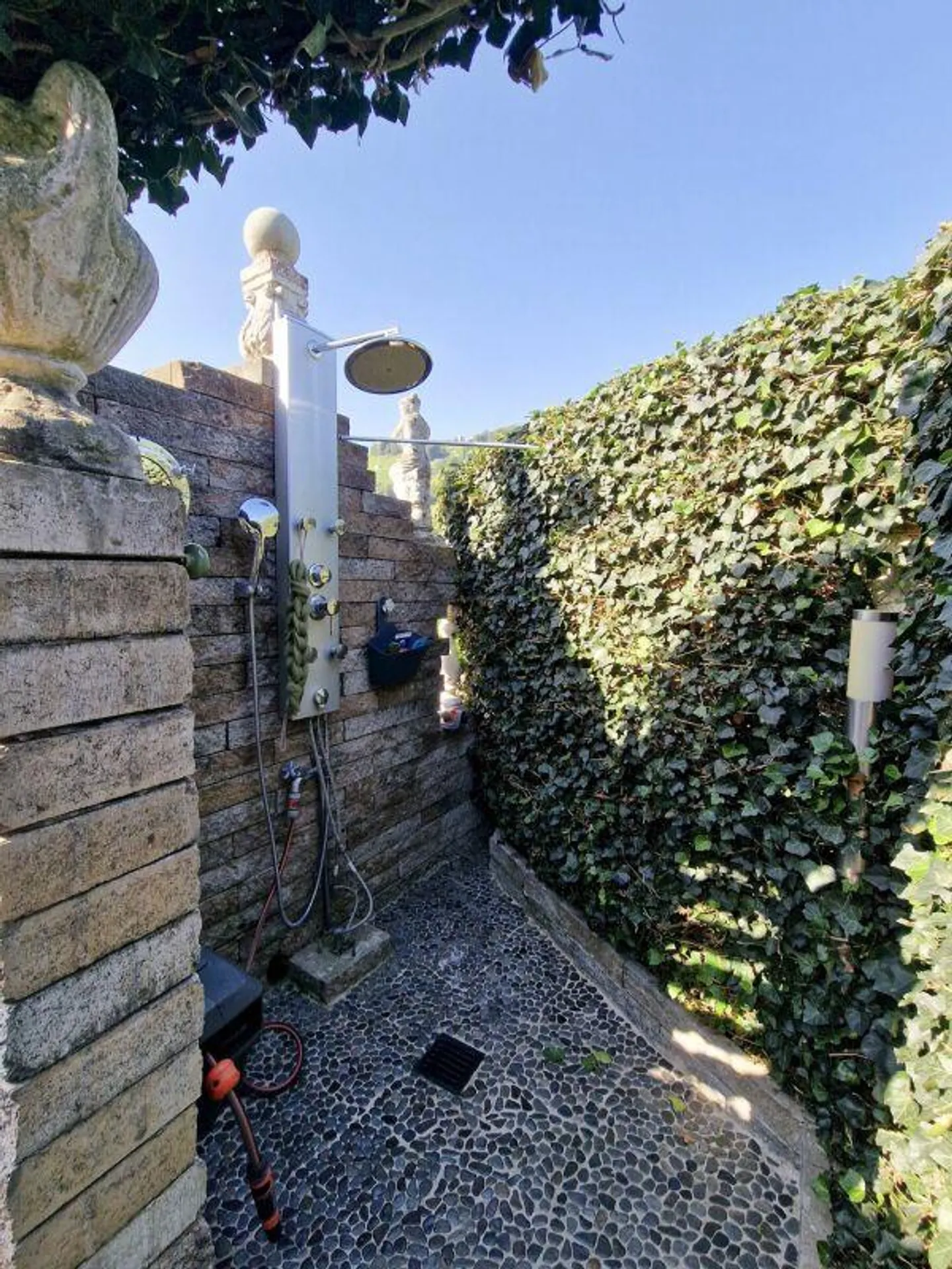 Vivere con piscina privata e giardino incantevole - casa unifamiliare speciale con fascino - Foto 18 di 24