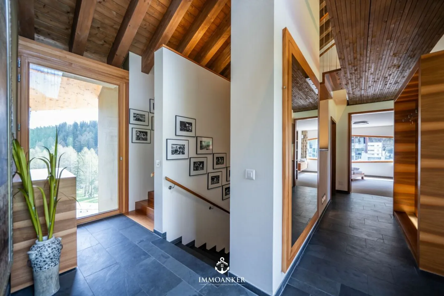 Luxus trifft Natur: Ihr alpiner Rückzugsort in Samnaun - Photo 3 of 13