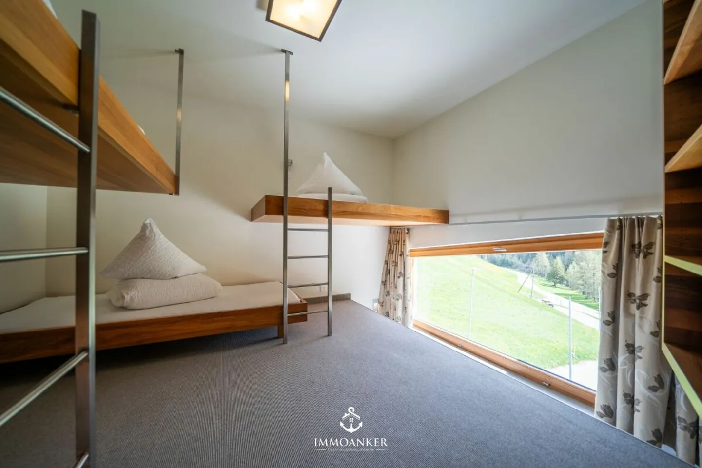 Luxus trifft Natur: Ihr alpiner Rückzugsort in Samnaun - Photo 9 of 13